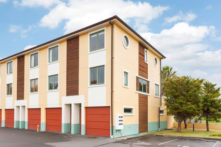 Photo of property in 11/595 Laurie Southwick Parade, Gulf Harbour, Whangaparaoa, 0930