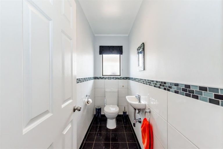 Photo of property in 7b Ratanui Road, Paraparaumu, 5032