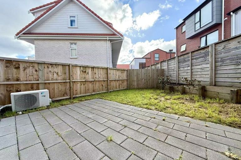 Photo of property in 30 Whautapu Court, Avondale, 1026