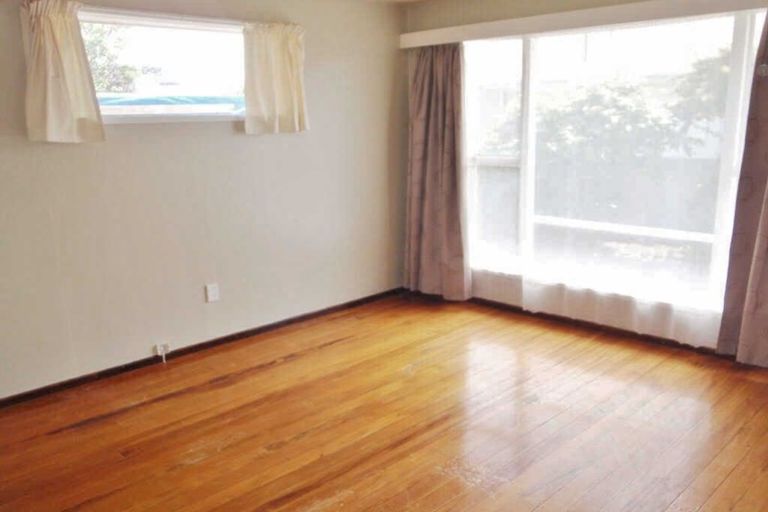 Photo of property in 19 Lamorna Road, Parklands, Christchurch, 8083