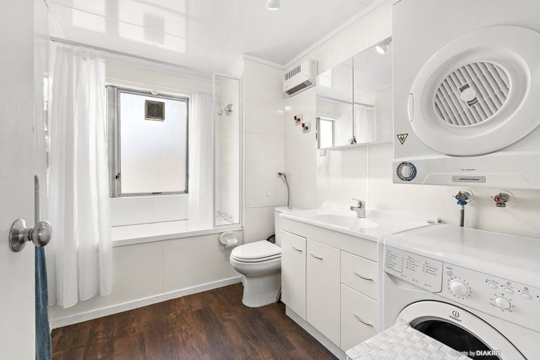 Photo of property in Iona Towers, 202/140 Abel Smith Street, Te Aro, Wellington, 6011