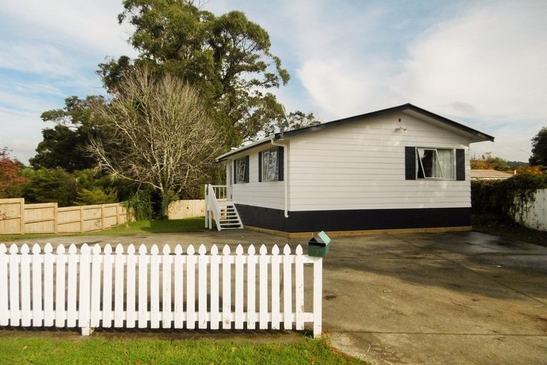 Photo of property in 3 Hamblyn Place, Ranui, Auckland, 0612