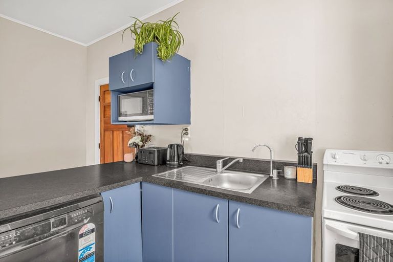 Photo of property in 13 Carlisle Street, Milson, Palmerston North, 4414