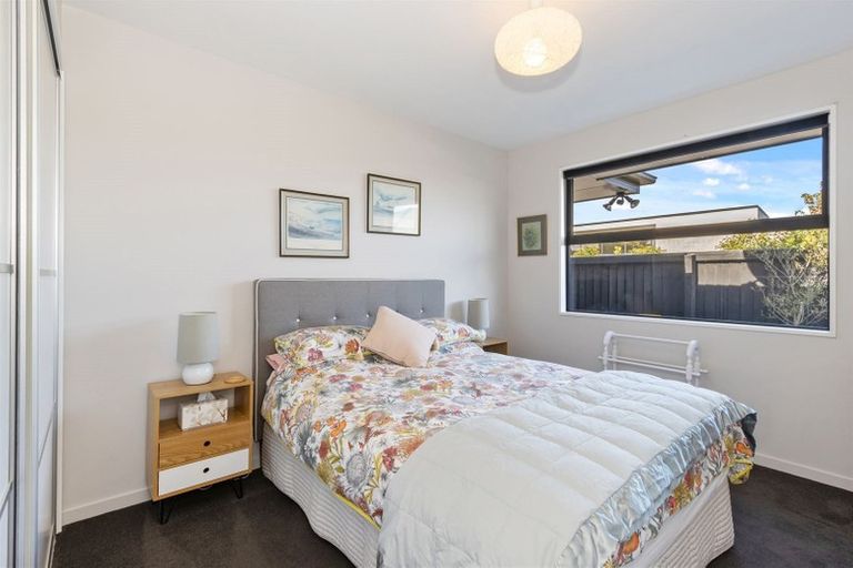 Photo of property in 14 Crown Close, Prebbleton, 7604