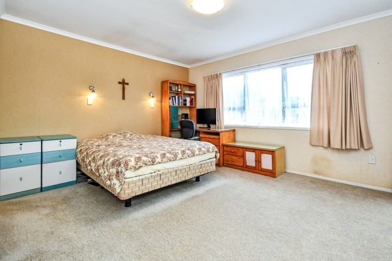 Photo of property in 38 Rushgreen Avenue, Pahurehure, Papakura, 2113