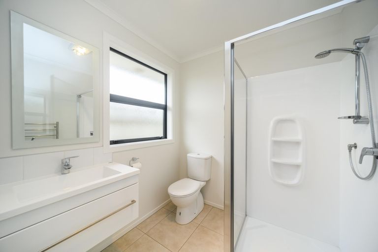 Photo of property in 7 The Oaks, Awapuni, Palmerston North, 4412