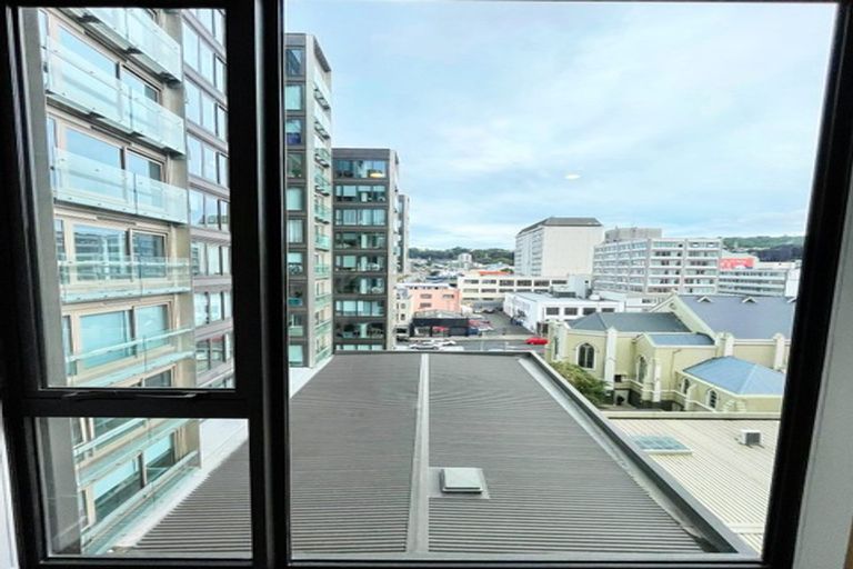 Photo of property in Pinnacle Apartments, W706/160 Victoria Street, Te Aro, Wellington, 6011