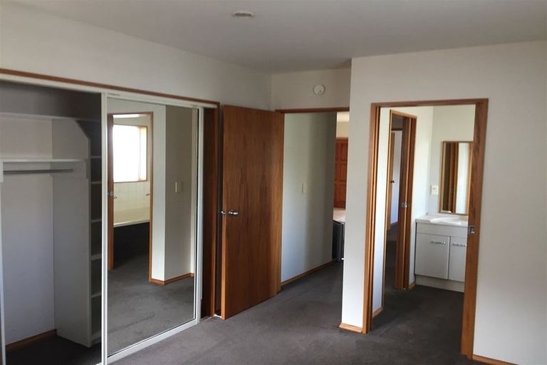 Photo of property in 145 Maidstone Road, Ilam, Christchurch, 8041