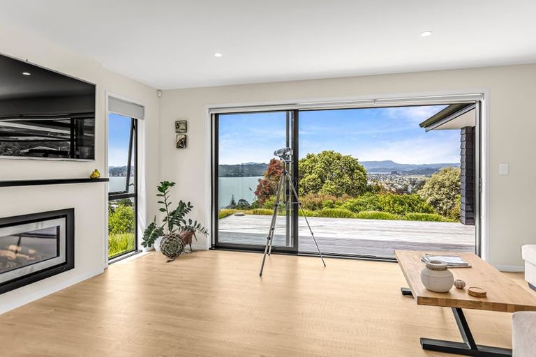 Photo of property in 53 Centennial Drive, Whitianga, 3510