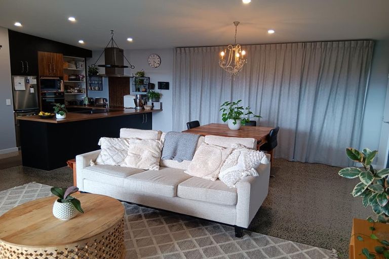 Photo of property in 43 Kittyhawk Drive, Kinloch, Taupo, 3377