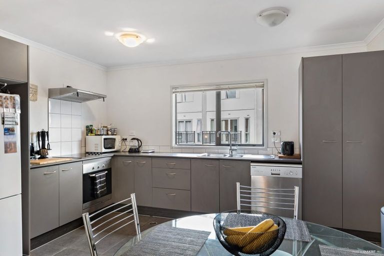 Photo of property in St Claire Village, 191/172 Mcleod Road, Te Atatu South, Auckland, 0610