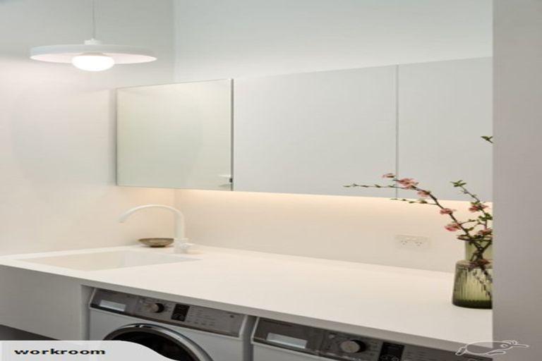 Photo of property in 63 Mcdonnell Road, Arrowtown, 9302