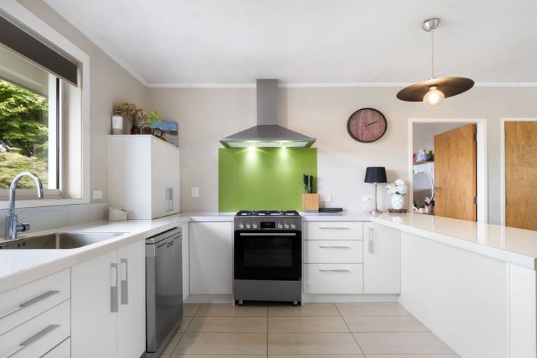 Photo of property in 5 Darroch Street, Fairy Springs, Rotorua, 3015