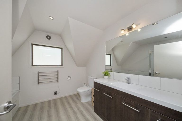 Photo of property in 40d Karina Road, Merrilands, New Plymouth, 4312