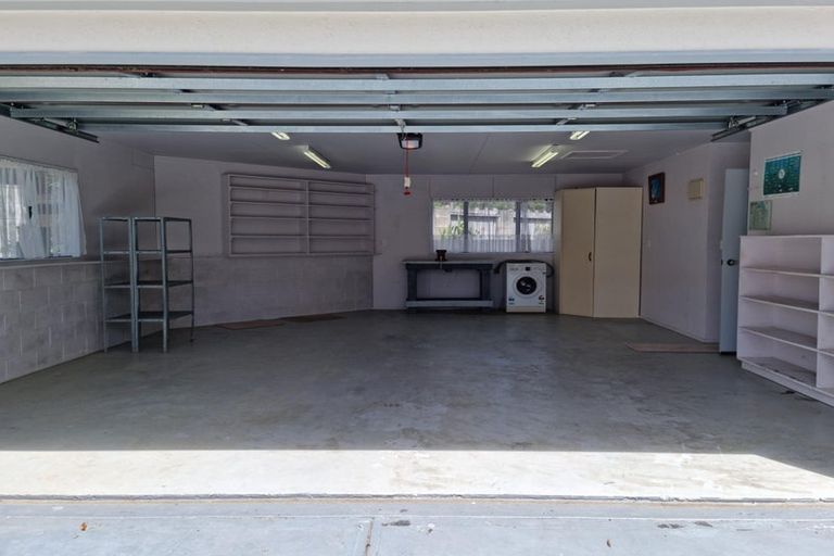 Photo of property in 15 Augusta Place, Te Kamo, Whangarei, 0112
