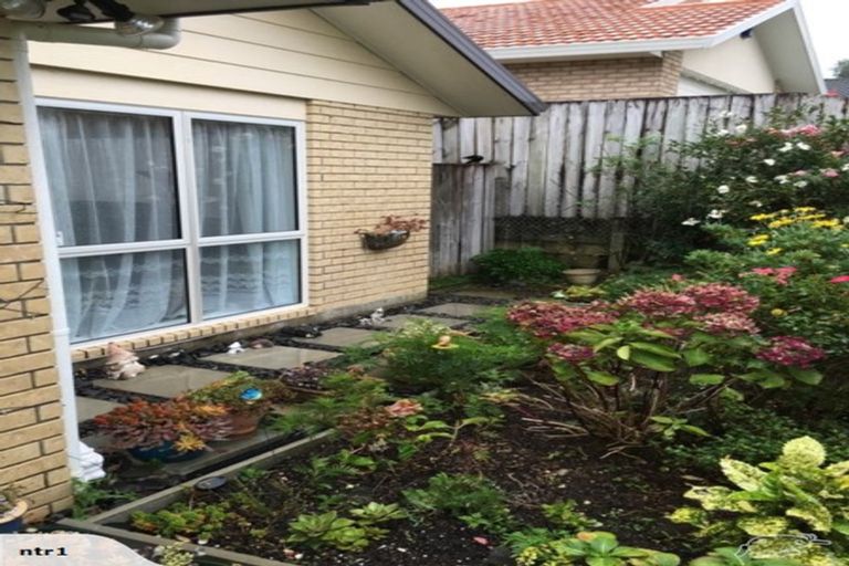 Photo of property in 4 Mattalie Place, Manurewa, Auckland, 2105