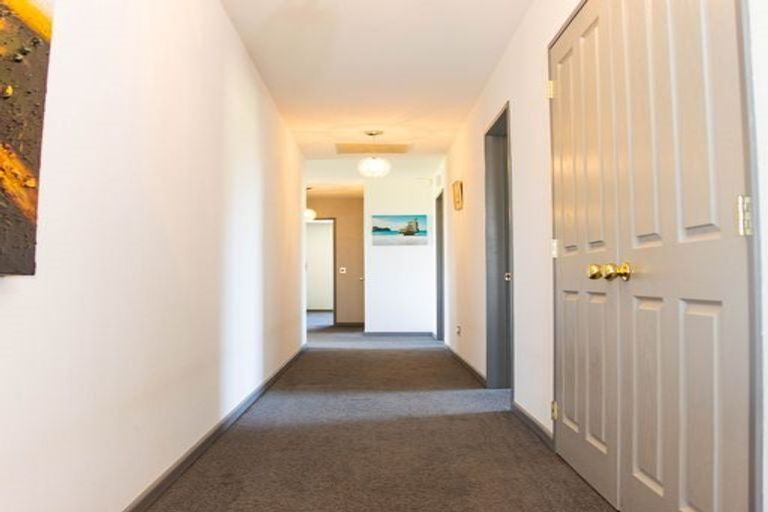 Photo of property in 3 Lakeview Drive, Foxton Beach, Foxton, 4815