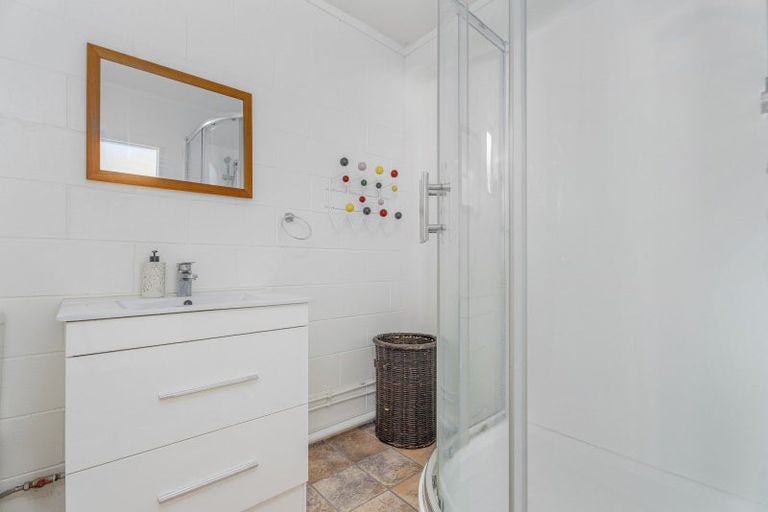 Photo of property in 12 Hardy Place, Cooks Beach, Whitianga, 3591