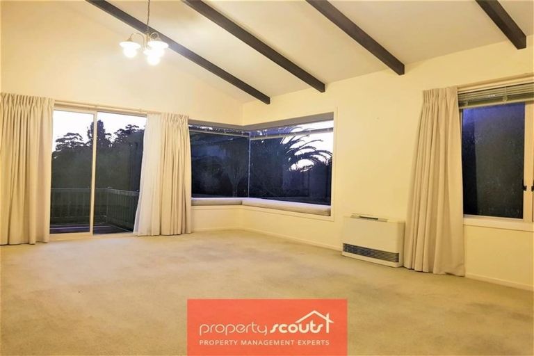 Photo of property in 51 Karina Road, Merrilands, New Plymouth, 4312