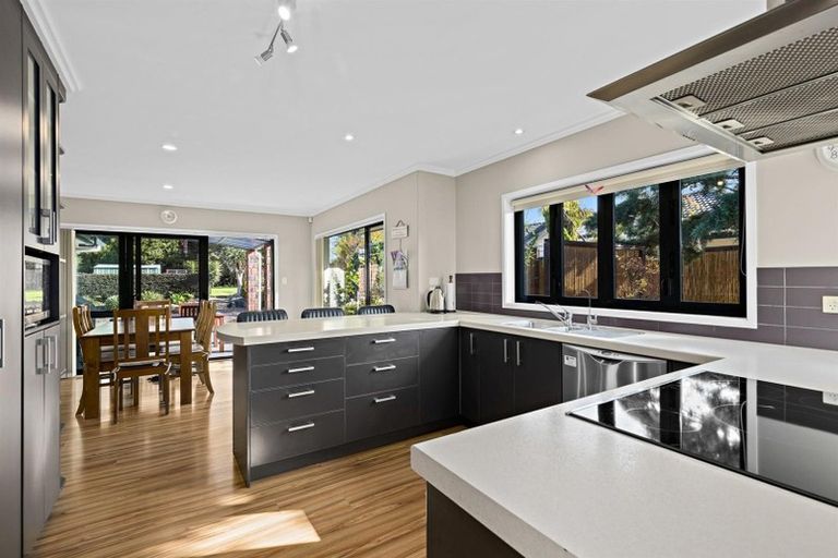 Photo of property in 5 Omana Avenue, Shelly Beach, Helensville, 0874