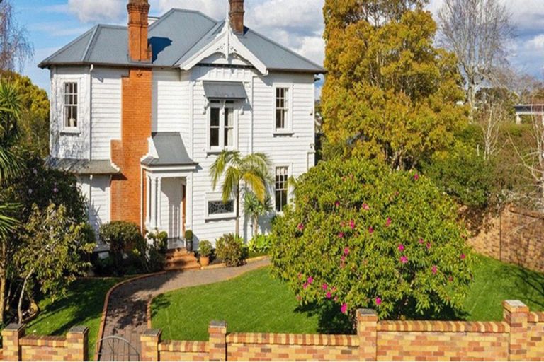 Photo of property in 103 Victoria Avenue, Remuera, Auckland, 1050