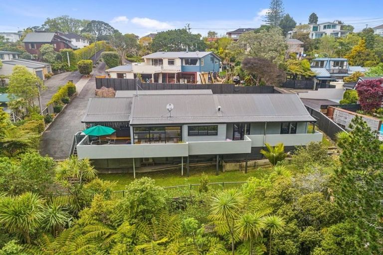 Photo of property in 1/34 Aberdeen Road, Campbells Bay, Auckland, 0620