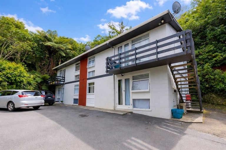 Photo of property in 9 Epsom Way, Karori, Wellington, 6012