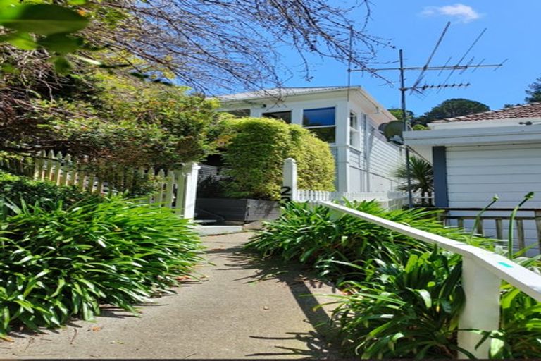 Photo of property in 22 Hinau Road, Hataitai, Wellington, 6021