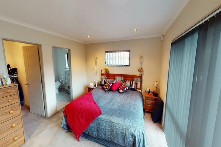 Photo of property in 3 Ahmad Close, Levin, 5510
