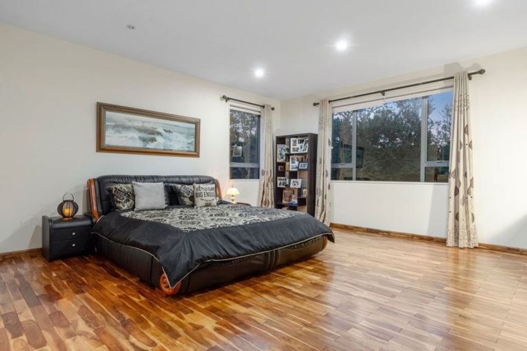 Photo of property in 16 Hobson Heights Road, Lucas Heights, Auckland, 0632