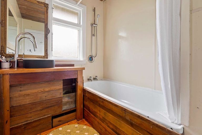 Photo of property in 201 Oamaru-alma Road, Deborah, Oamaru, 9491