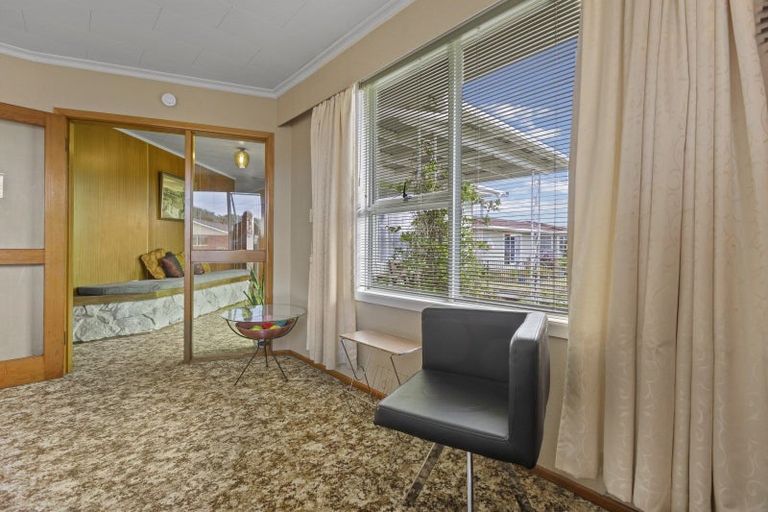 Photo of property in 9 Severn Place, Spotswood, New Plymouth, 4310