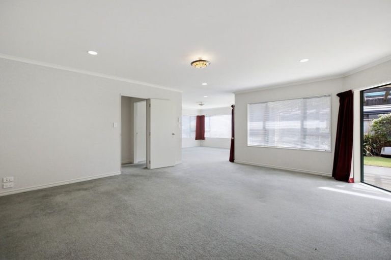 Photo of property in 4 Saltwood Lane, Bethlehem, Tauranga, 3110