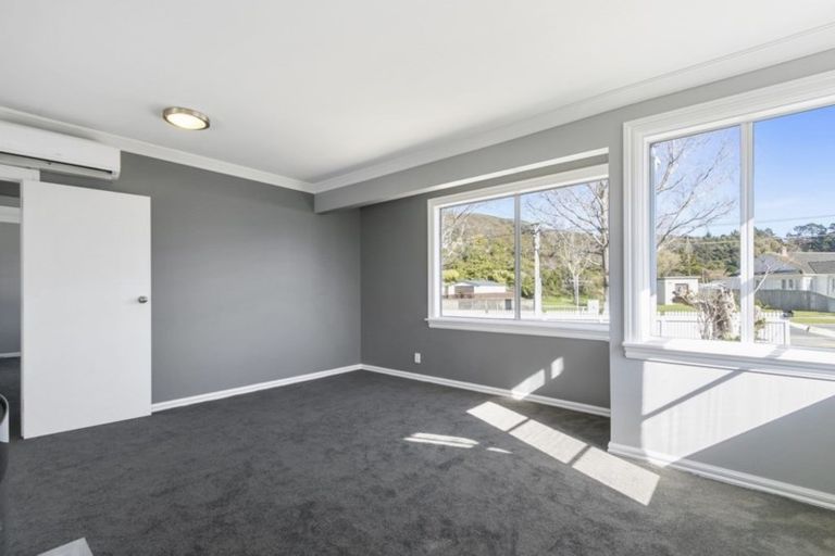 Photo of property in 79 Waddington Drive, Naenae, Lower Hutt, 5011