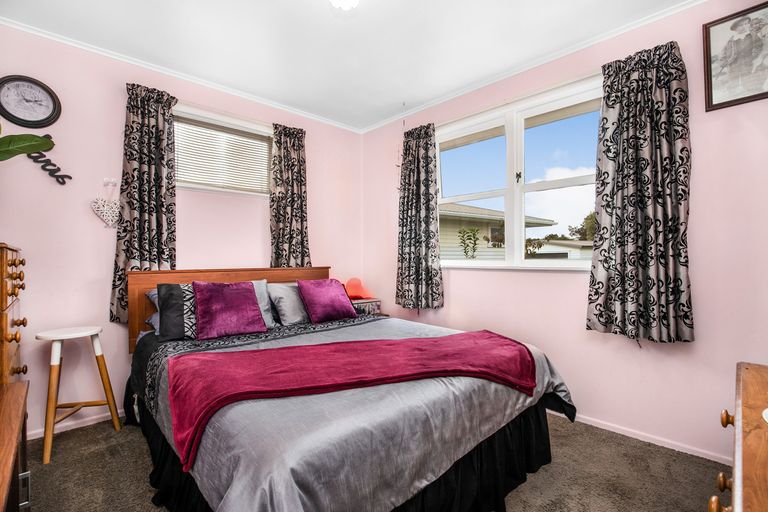 Photo of property in 41 Sheehan Avenue, Papakura, 2110