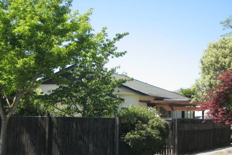 Photo of property in 102 Somerfield Street, Somerfield, Christchurch, 8024