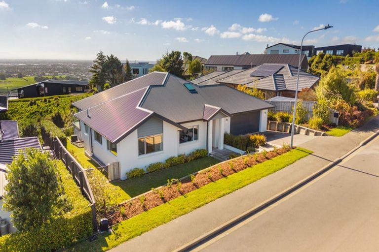 Photo of property in 5 Dove Grove, Westmorland, Christchurch, 8025