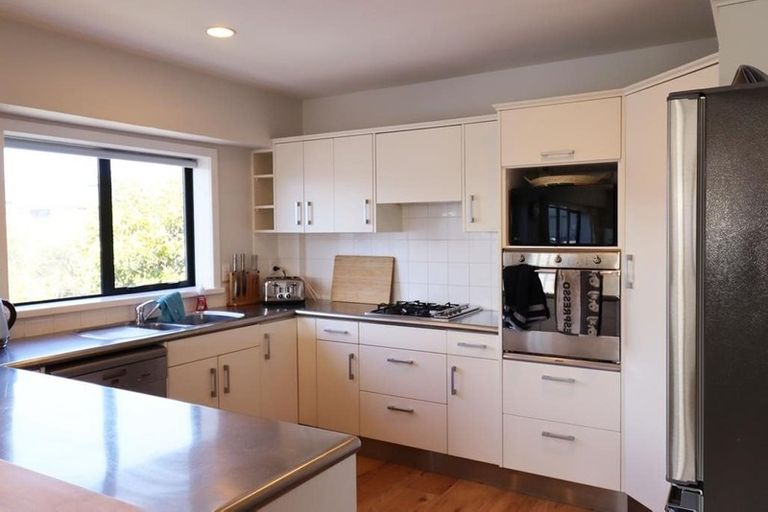 Photo of property in 12/28 Hobson Street, Thorndon, Wellington, 6011