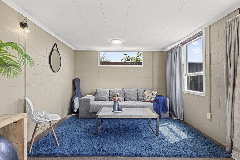 Photo of property in 42 Arran Crescent, Woolston, Christchurch, 8062