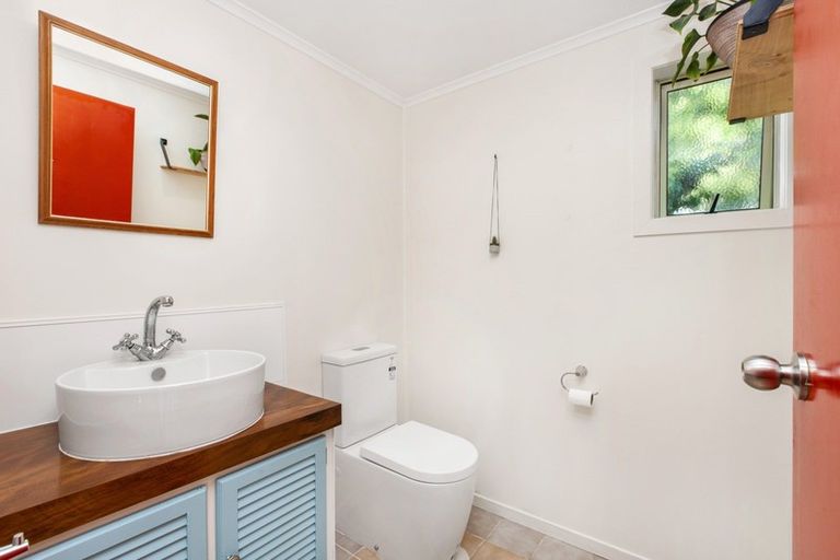 Photo of property in 39a Wallis Street, Raglan, 3225