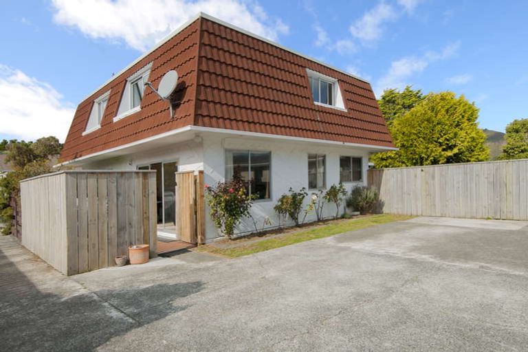Photo of property in 8a Wainui Road, Waiwhetu, Lower Hutt, 5010