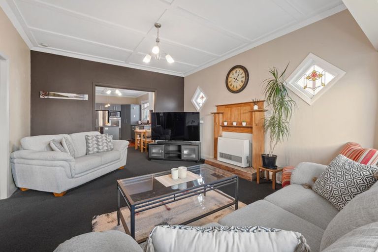 Photo of property in 52 Dixon Avenue, Hawera, 4610