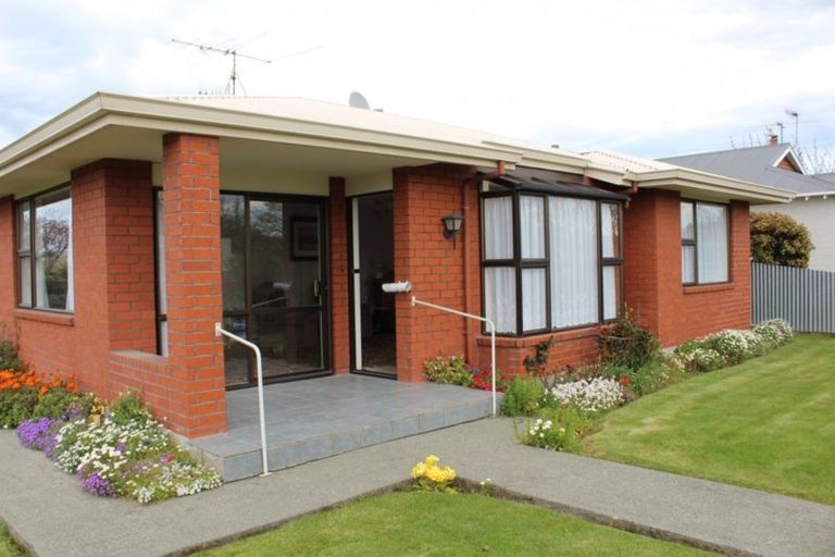 Photo of property in 29 Home Street, Winton, 9720