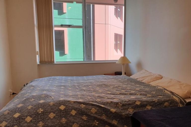 Photo of property in Terrace Tower Apartments, 10b/126 The Terrace, Wellington Central, Wellington, 6011