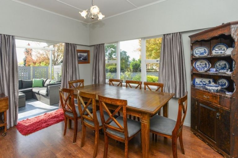Photo of property in 1 Hereworth Grove, Havelock North, 4130