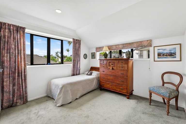 Photo of property in 12a Saltburn Road, Milford, Auckland, 0620