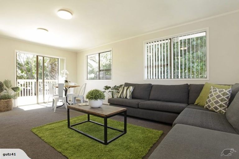 Photo of property in 51 John Walker Drive, Manurewa, Auckland, 2102