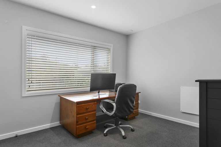 Photo of property in 71 Ross Rise, Kinloch, Taupo, 3385