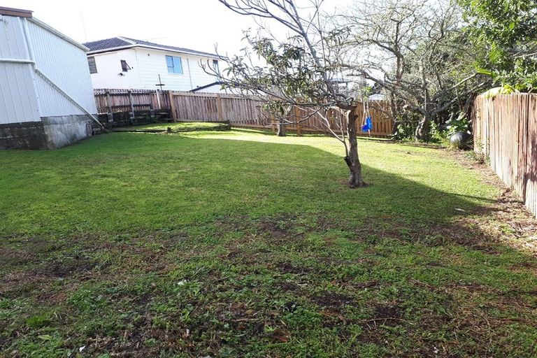 Photo of property in 13 Cranston Street, Torbay, Auckland, 0632