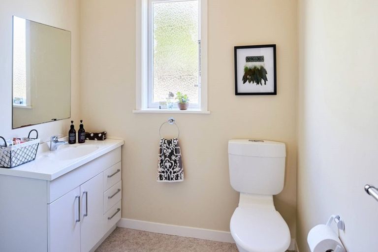 Photo of property in 22 Selwyn Terrace, Thorndon, Wellington, 6011